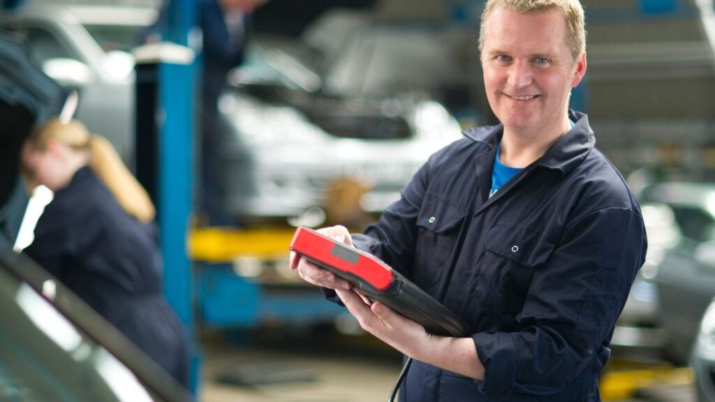 Les 6 étapes clés pour ouvrir votre centre Pare-Brise Éco