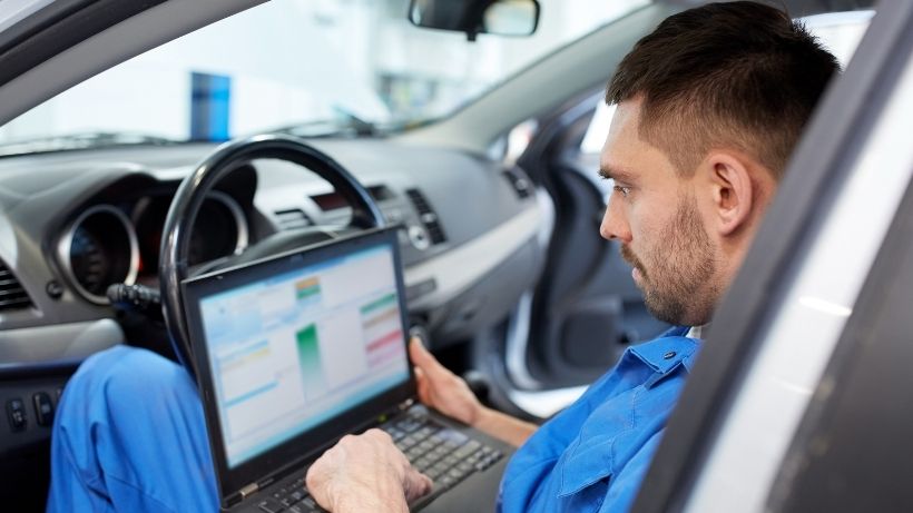 Normes ADAS La précision du recalibrage en centre pour votre sécurité