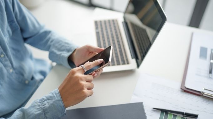 Suivi en temps réel et automatisation Gagnez des heures de gestion administrative